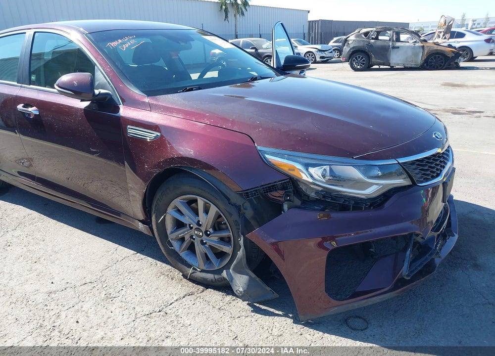 2020 KIA OPTIMA LX VIN: 5XXGT4L31LG422168