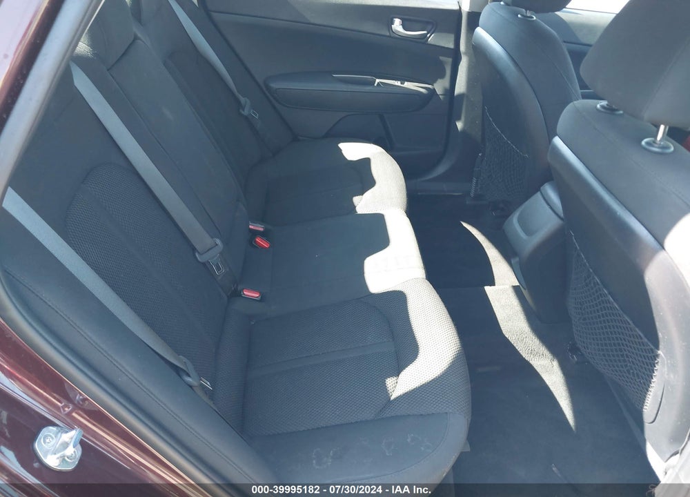 2020 KIA OPTIMA LX VIN: 5XXGT4L31LG422168