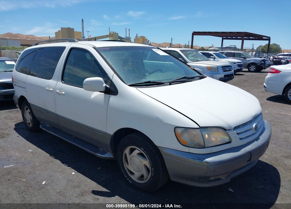 2002 TOYOTA SIENNA XLE VIN: 4T3ZF13C42U481855