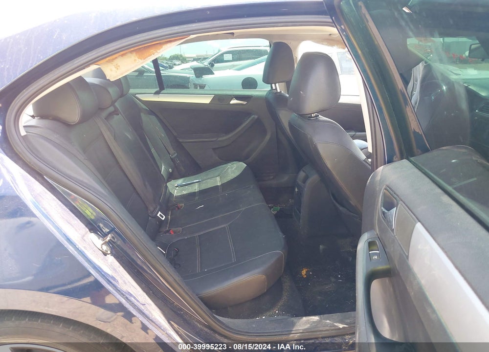 2013 VOLKSWAGEN JETTA 2.5L SE VIN: 3VWDX7AJXDM289613