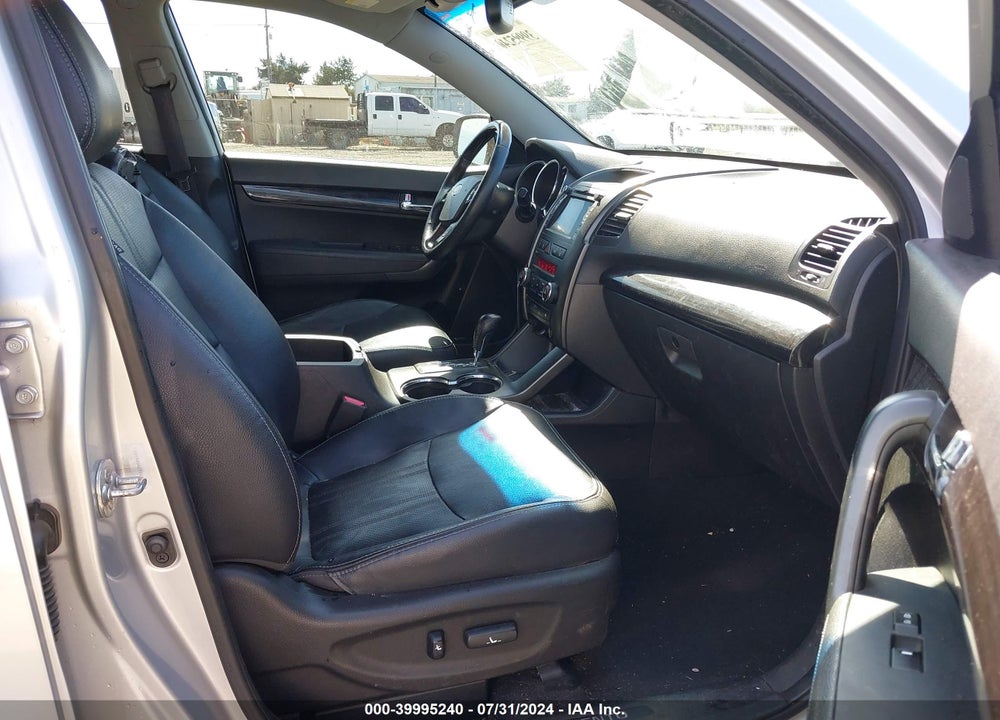 2013 KIA SORENTO SX V6 VIN: 5XYKWDA29DG401349
