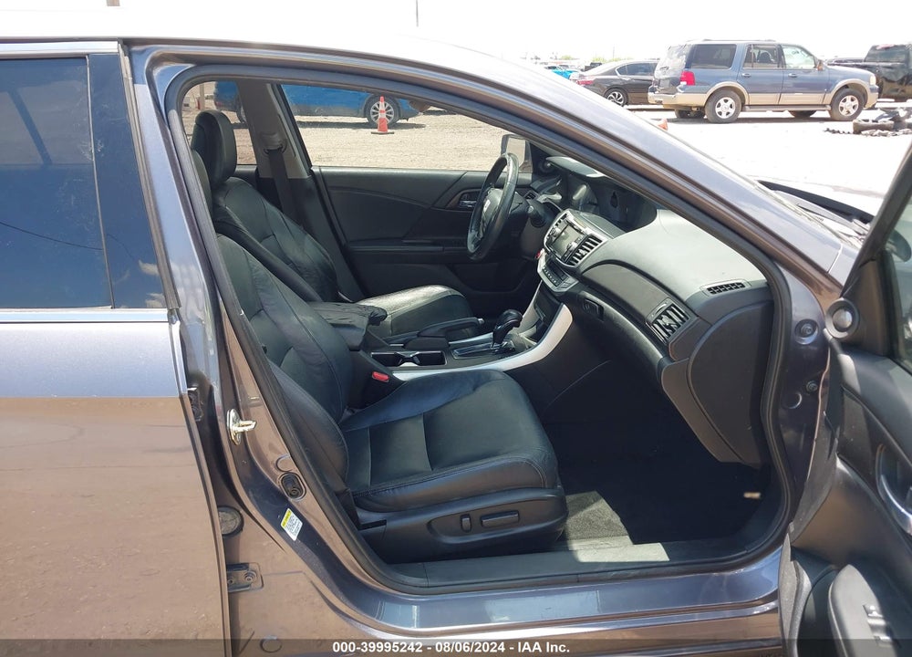 2015 HONDA ACCORD EX-L V-6 VIN: 1HGCR3F83FA026999