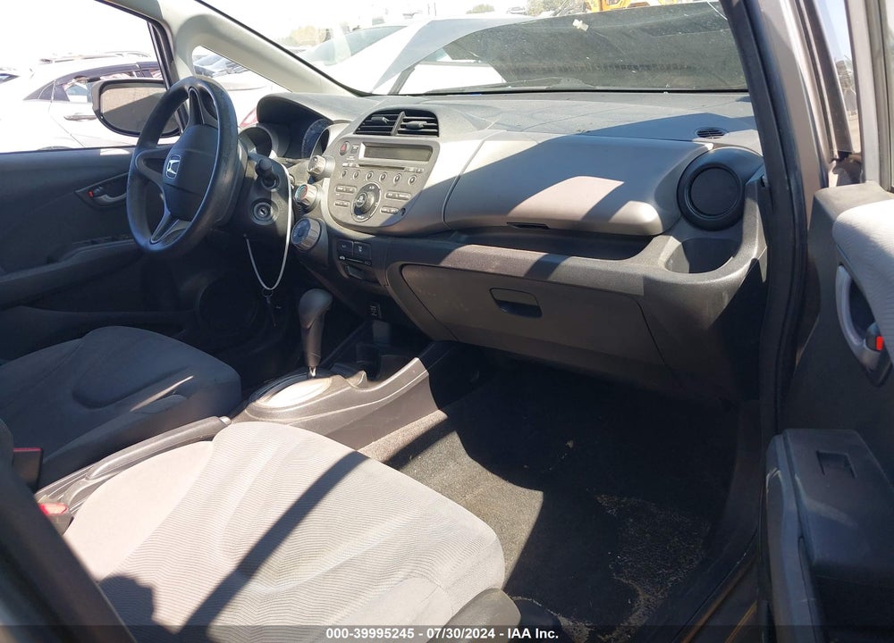 2010 HONDA FIT VIN: JHMGE8H23AS012815