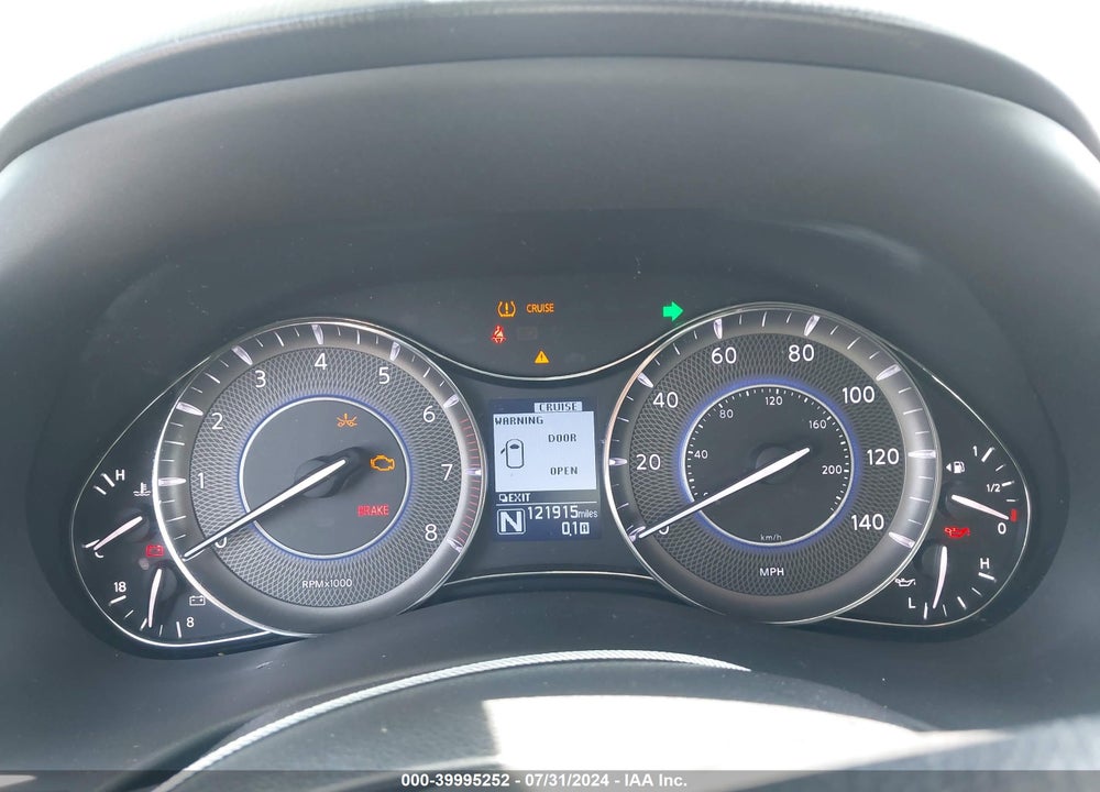 2015 INFINITI QX80 VIN: JN8AZ2NF4F9573737