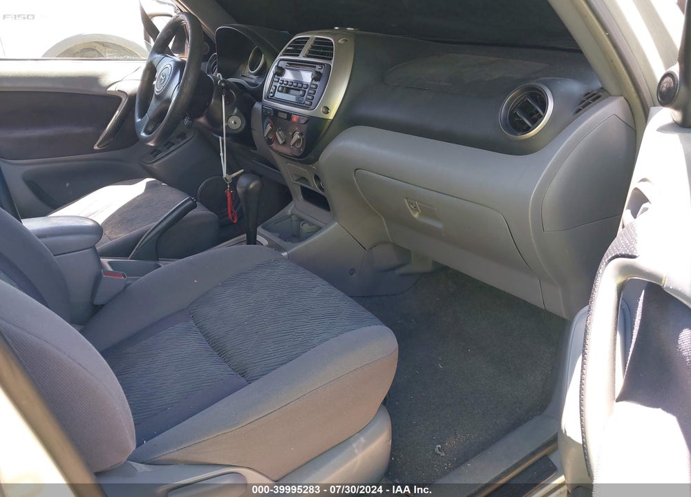 2002 TOYOTA RAV4 VIN: JTEGH20V520062880