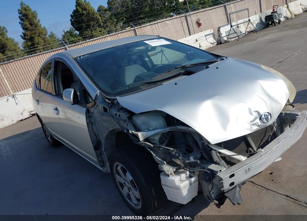 2005 TOYOTA PRIUS VIN: JTDKB20U050127372