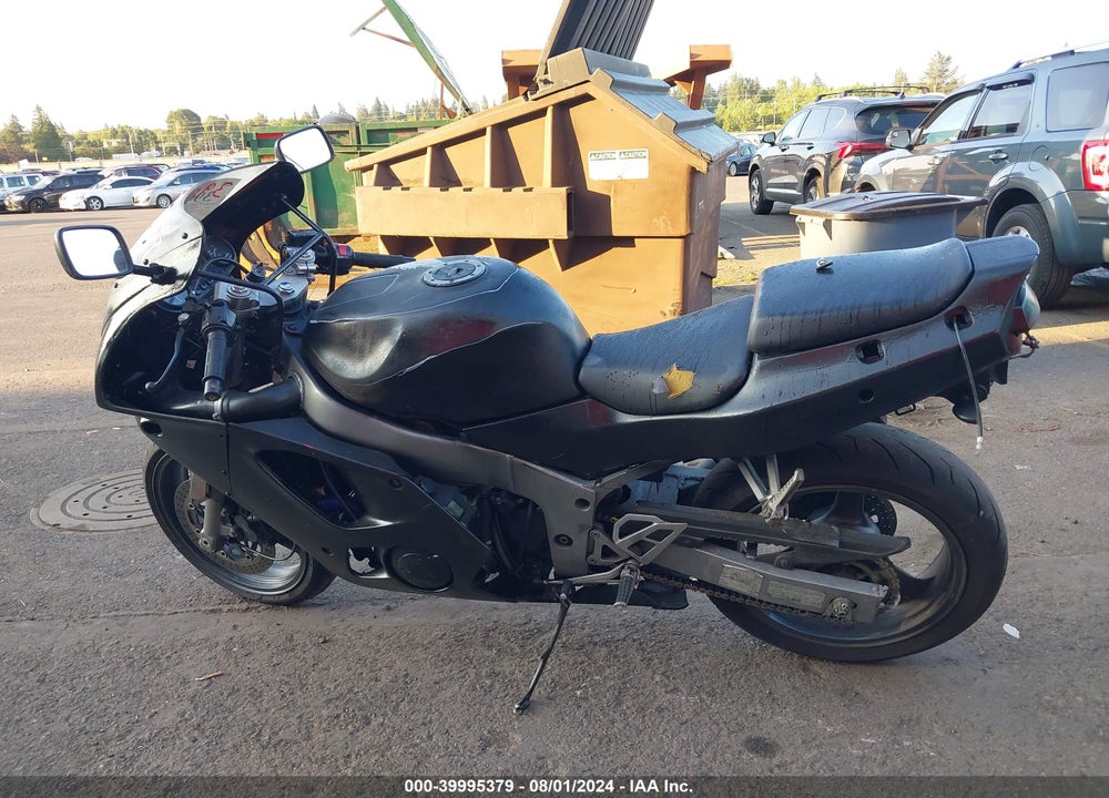 1997 KAWASAKI ZX600 F VIN: JKAZX4F18VA031230