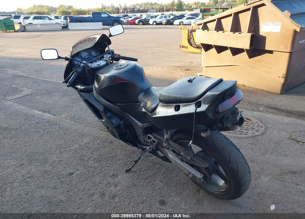 1997 KAWASAKI ZX600 F VIN: JKAZX4F18VA031230