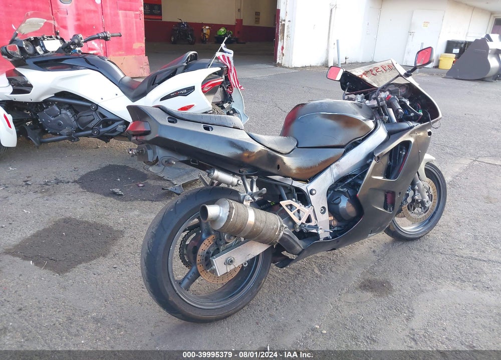 1997 KAWASAKI ZX600 F VIN: JKAZX4F18VA031230