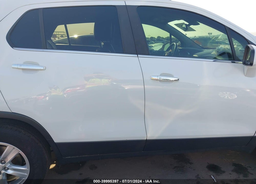 2018 CHEVROLET TRAX LT VIN: KL7CJPSB1JB681922