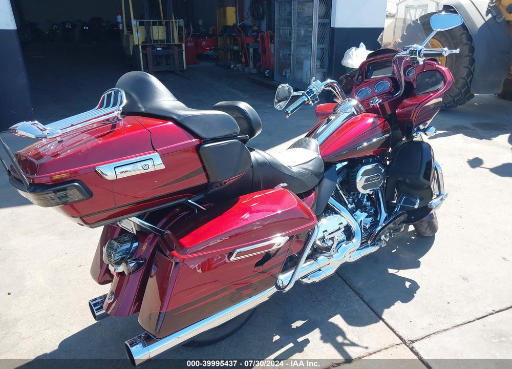 2015 HARLEY-DAVIDSON FLTRUSE CVO ROAD GLIDE VIN: 1HD1TAN30FB959320