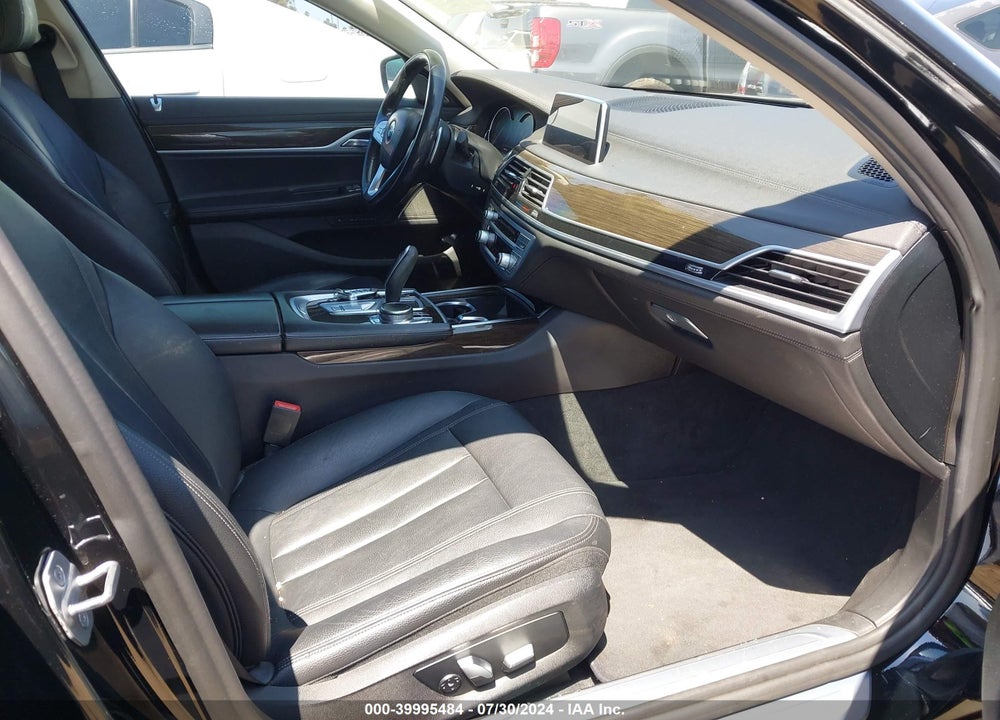 2019 BMW 740I VIN: WBA7E2C58KB216539