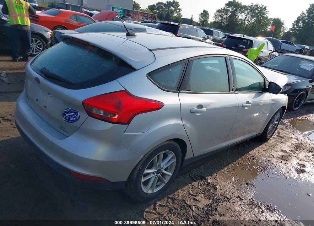 2016 FORD FOCUS SE VIN: 1FADP3K2XGL281395