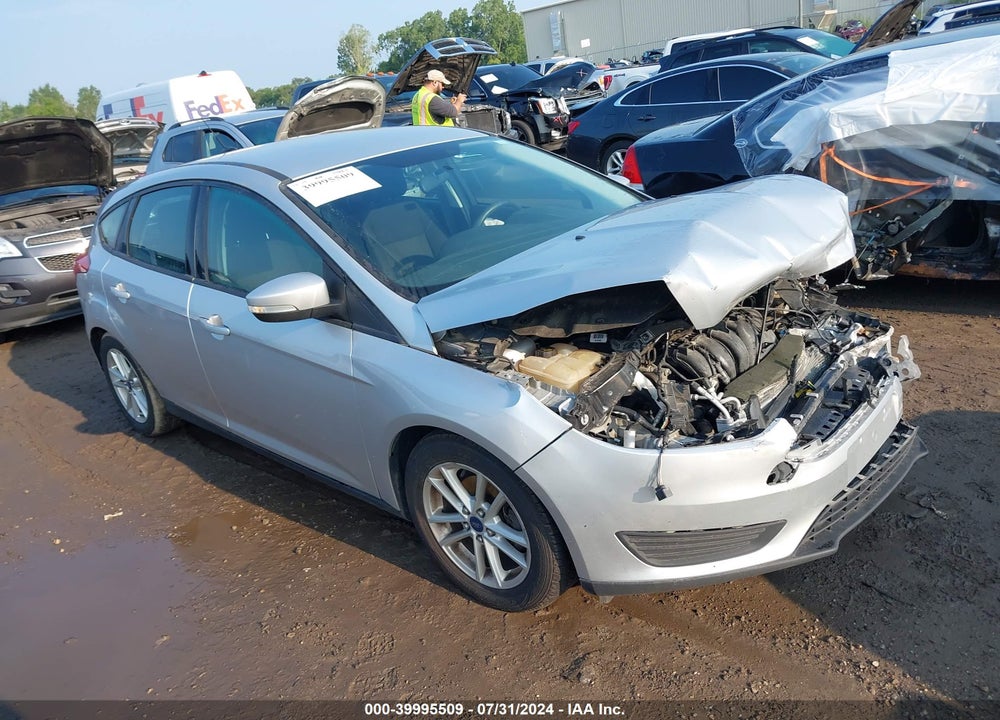 2016 FORD FOCUS SE VIN: 1FADP3K2XGL281395