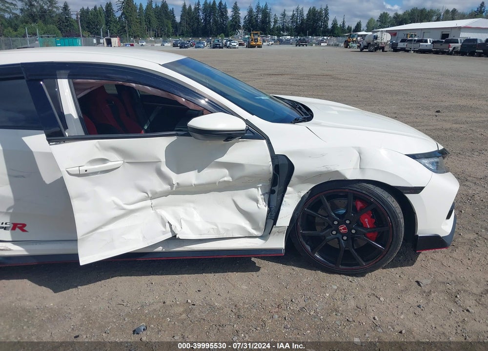 2018 HONDA CIVIC TYPE-R TOURING VIN: SHHFK8G77JU202325