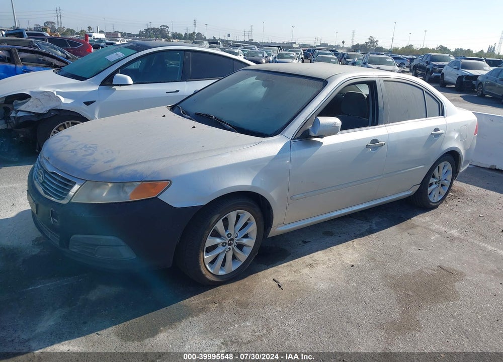 2009 KIA OPTIMA LX VIN: KNAGE228395320148