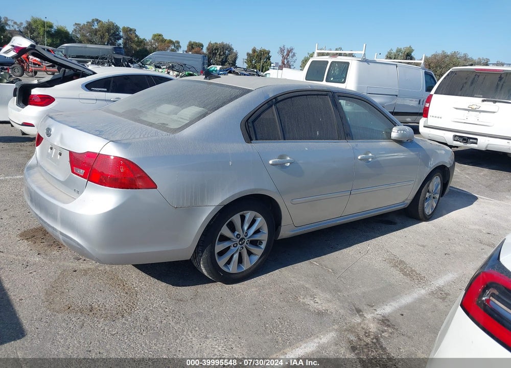 2009 KIA OPTIMA LX VIN: KNAGE228395320148