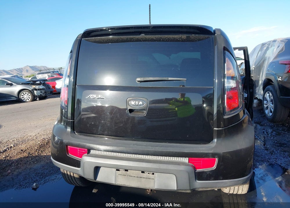 2011 KIA SOUL SPORT VIN: KNDJT2A21B7252180