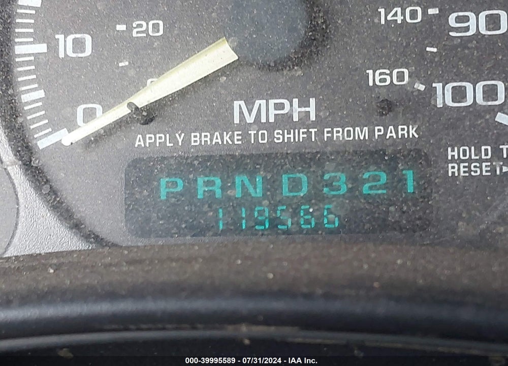 1999 GMC SIERRA 1500 SLE VIN: 1GTEC14V4XE543082