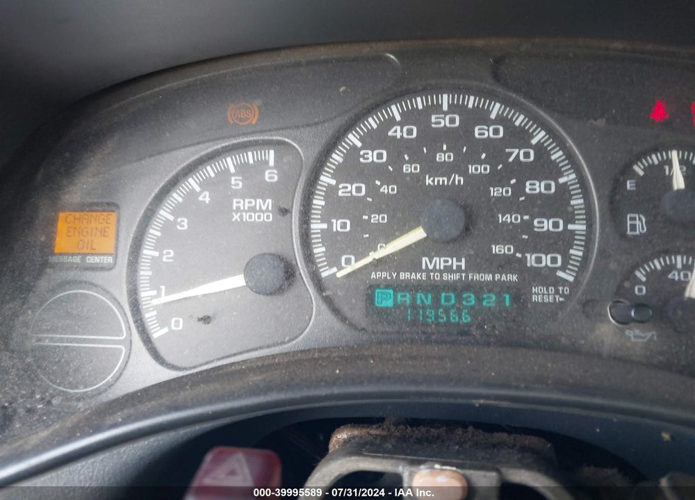 1999 GMC SIERRA 1500 SLE VIN: 1GTEC14V4XE543082
