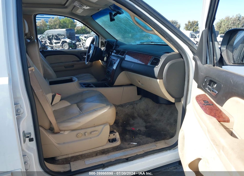 2007 CHEVROLET TAHOE LTZ VIN: 1GNFK13077R192858