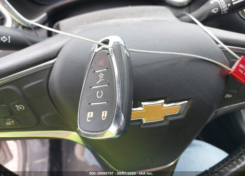 2018 CHEVROLET EQUINOX LT VIN: 2GNAXJEV7J6334553
