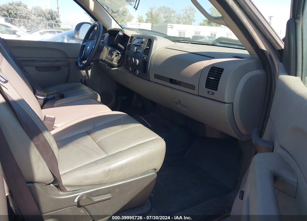 2013 CHEVROLET SILVERADO 1500 WORK TRUCK VIN: 1GCRCPEA2DZ141503