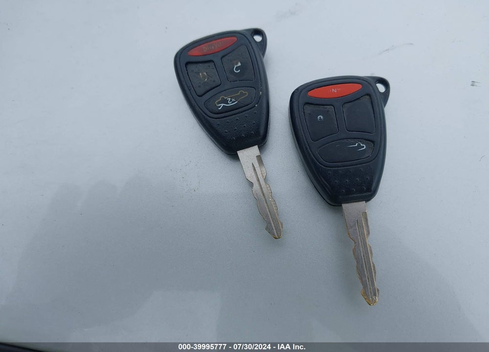 2007 CHRYSLER 300C VIN: 2C3KA63H17H764198