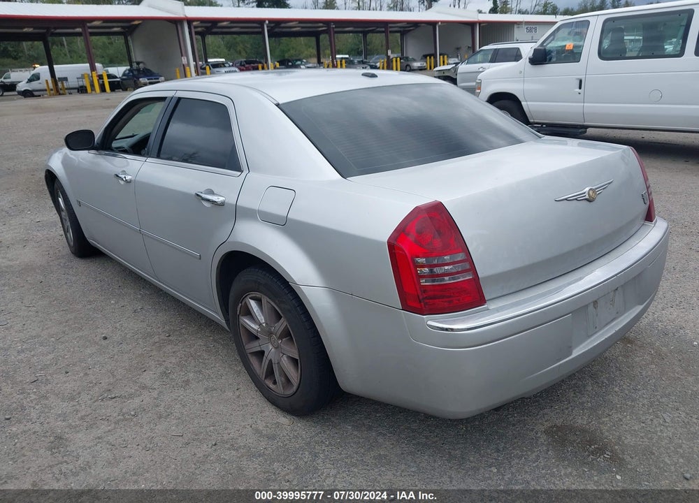 2007 CHRYSLER 300C VIN: 2C3KA63H17H764198