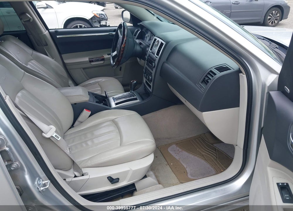 2007 CHRYSLER 300C VIN: 2C3KA63H17H764198
