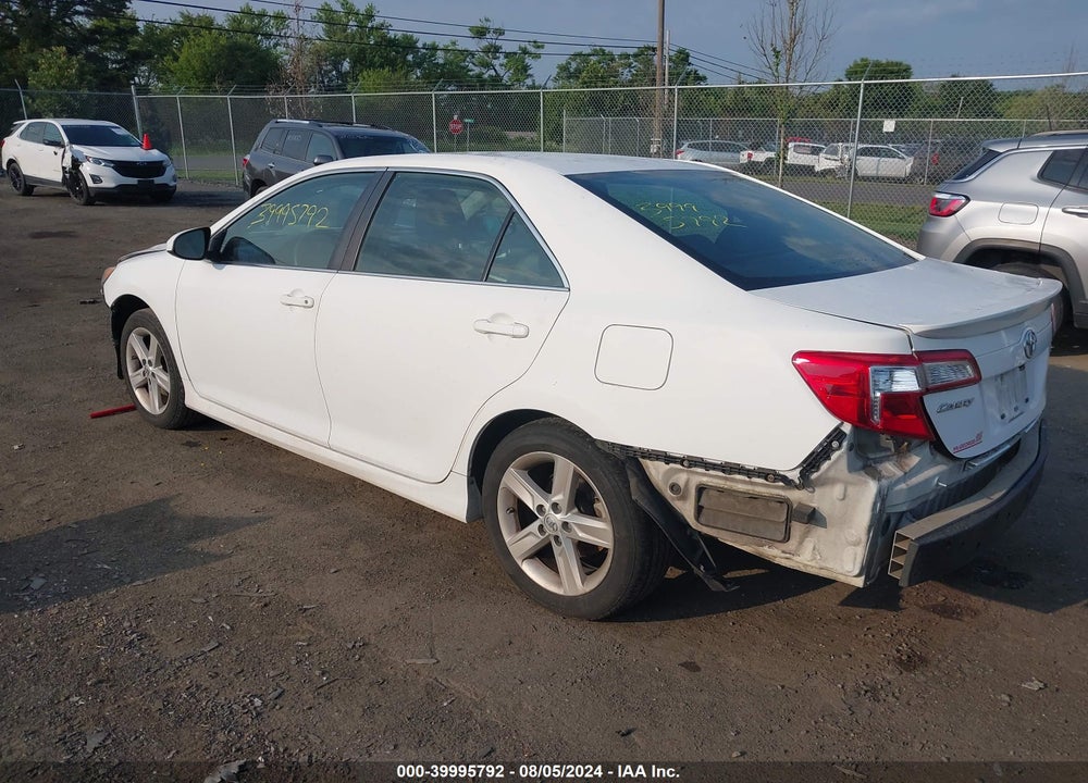 2013 TOYOTA CAMRY SE VIN: 4T1BF1FK6DU726199
