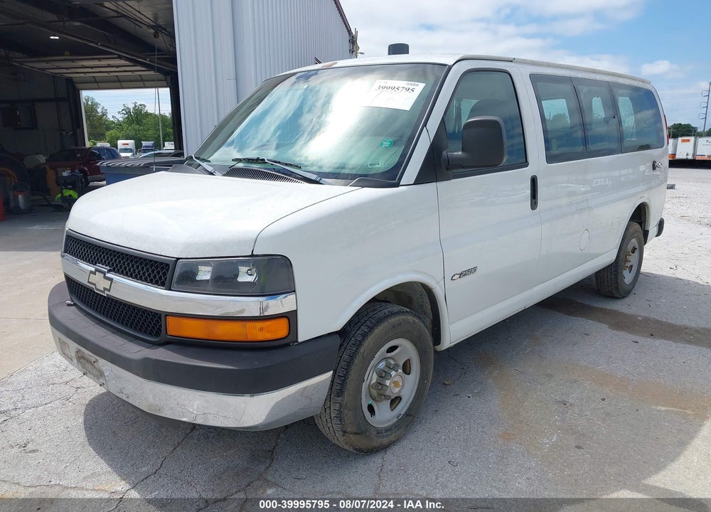 2003 CHEVROLET EXPRESS VIN: 1GAGG25U031128313