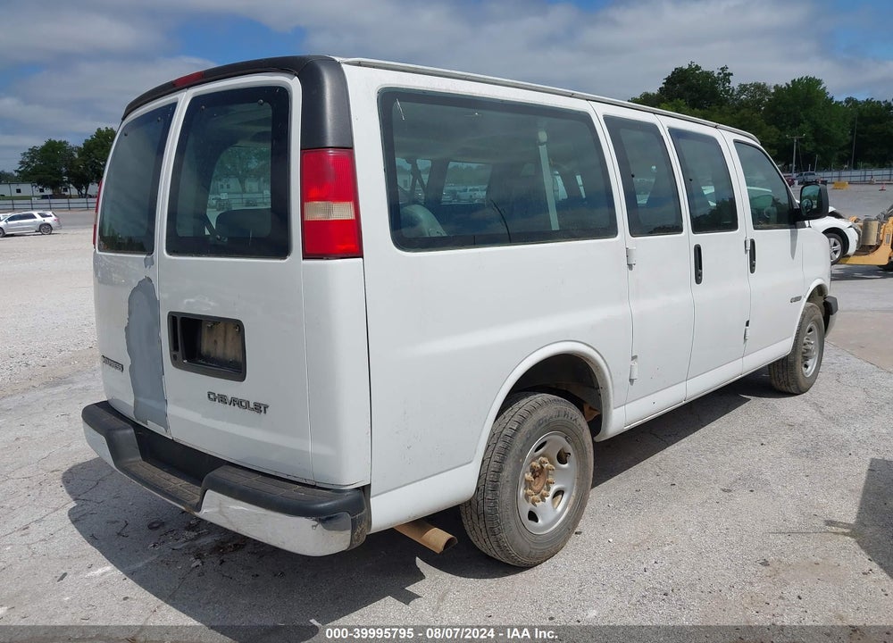 2003 CHEVROLET EXPRESS VIN: 1GAGG25U031128313
