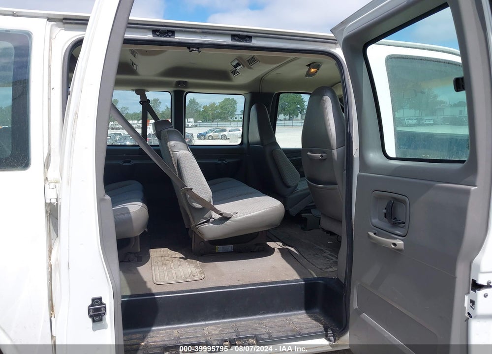 2003 CHEVROLET EXPRESS VIN: 1GAGG25U031128313