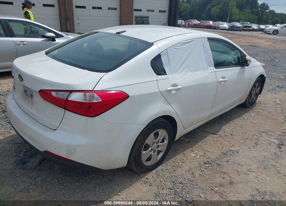 2015 KIA FORTE LX VIN: KNAFX4A61F5360032