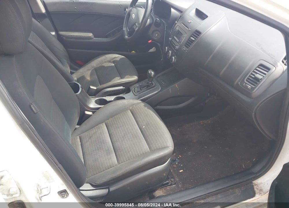 2015 KIA FORTE LX VIN: KNAFX4A61F5360032