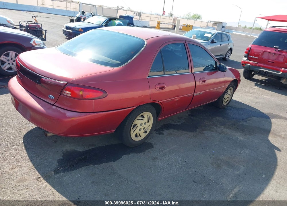 1999 FORD ESCORT SE VIN: 1FAFP13P8XW149452