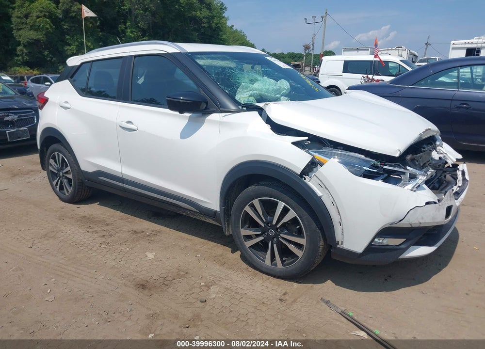 2019 NISSAN KICKS SR VIN: 3N1CP5CU4KL507061