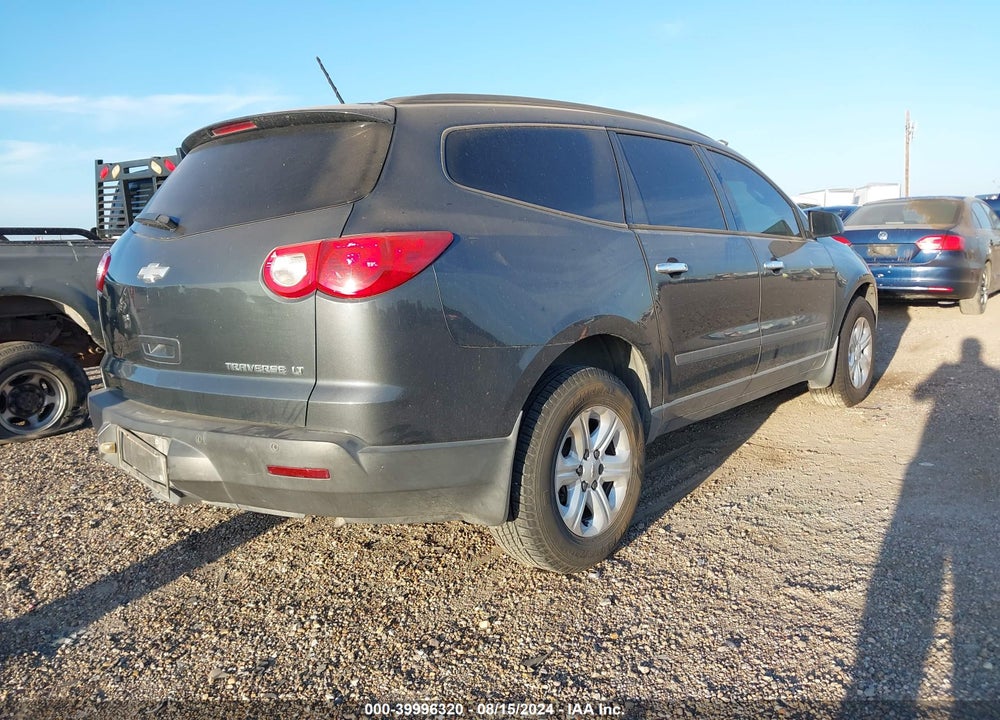 2011 CHEVROLET TRAVERSE LS VIN: 1GNKRFED1BJ296308