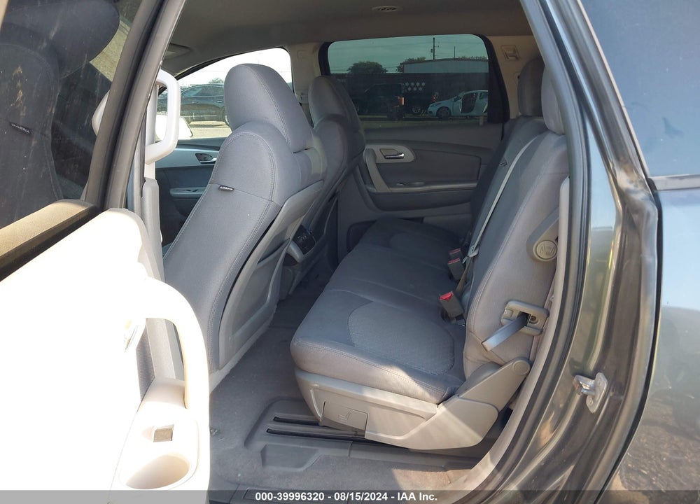 2011 CHEVROLET TRAVERSE LS VIN: 1GNKRFED1BJ296308