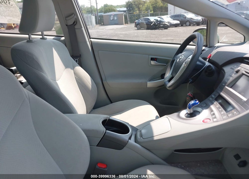 2014 TOYOTA PRIUS TWO VIN: JTDKN3DU5E1786419