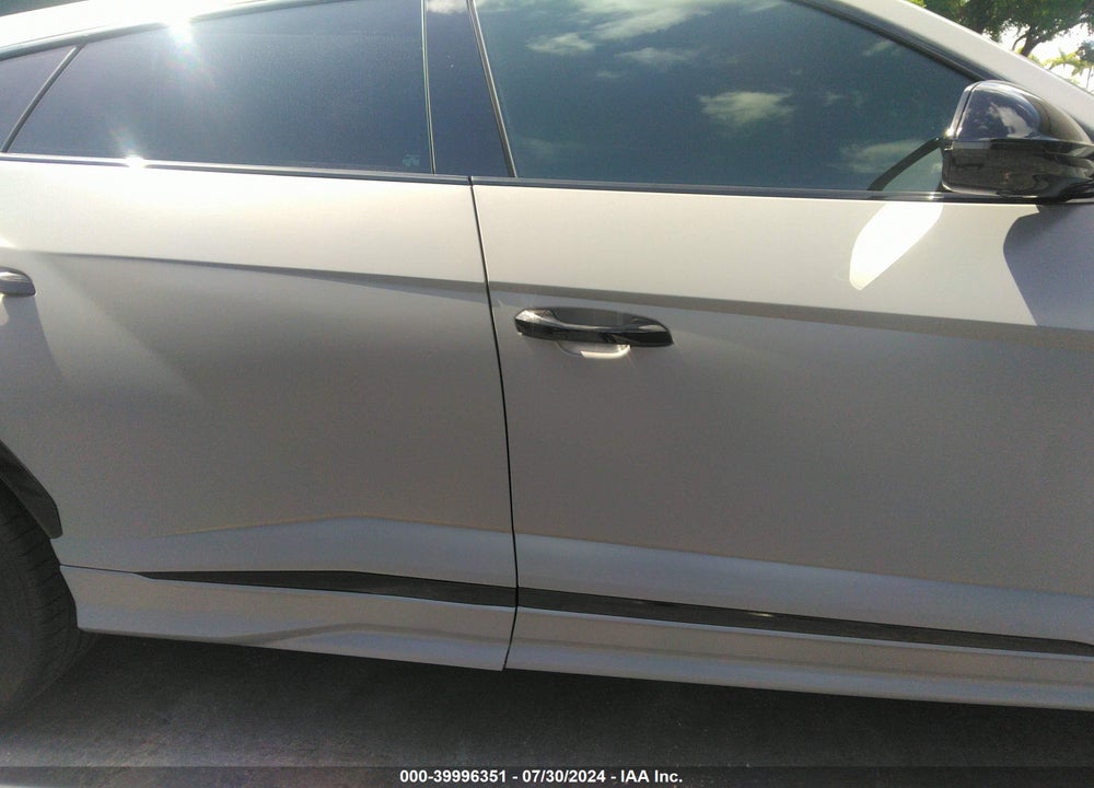2019 LAMBORGHINI URUS VIN: ZPBUA1ZL3KLA01316