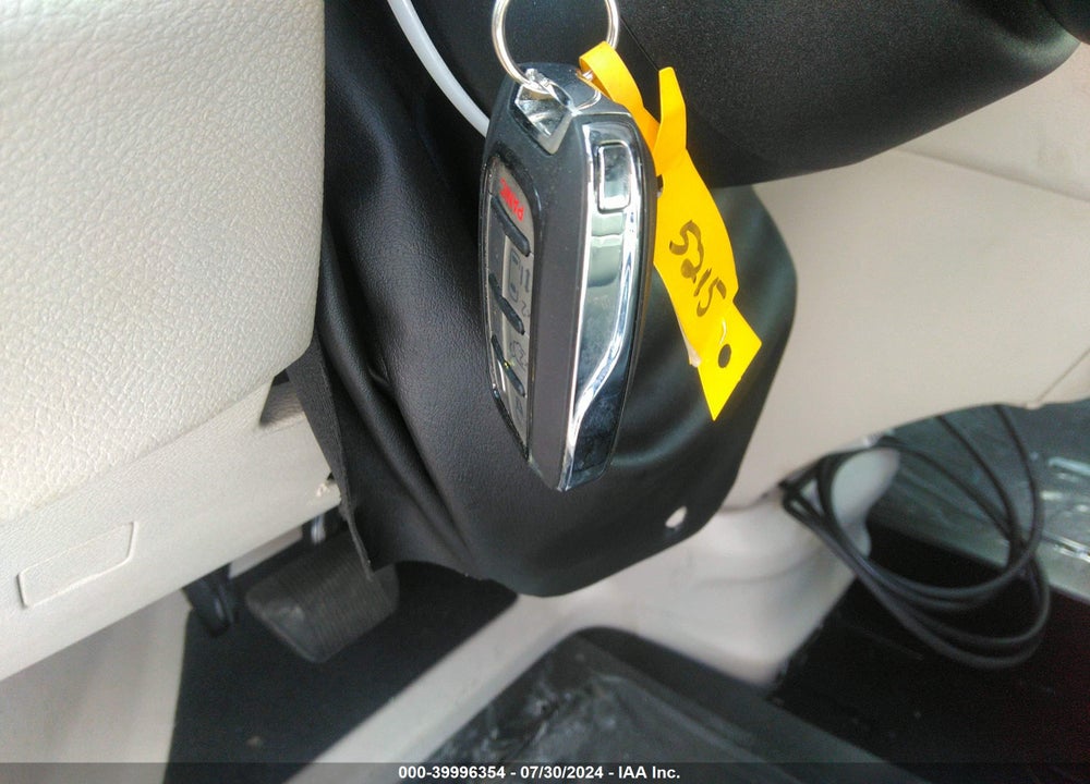 2021 CHRYSLER PACIFICA TOURING L VIN: 2C4RC1BGXMR585549