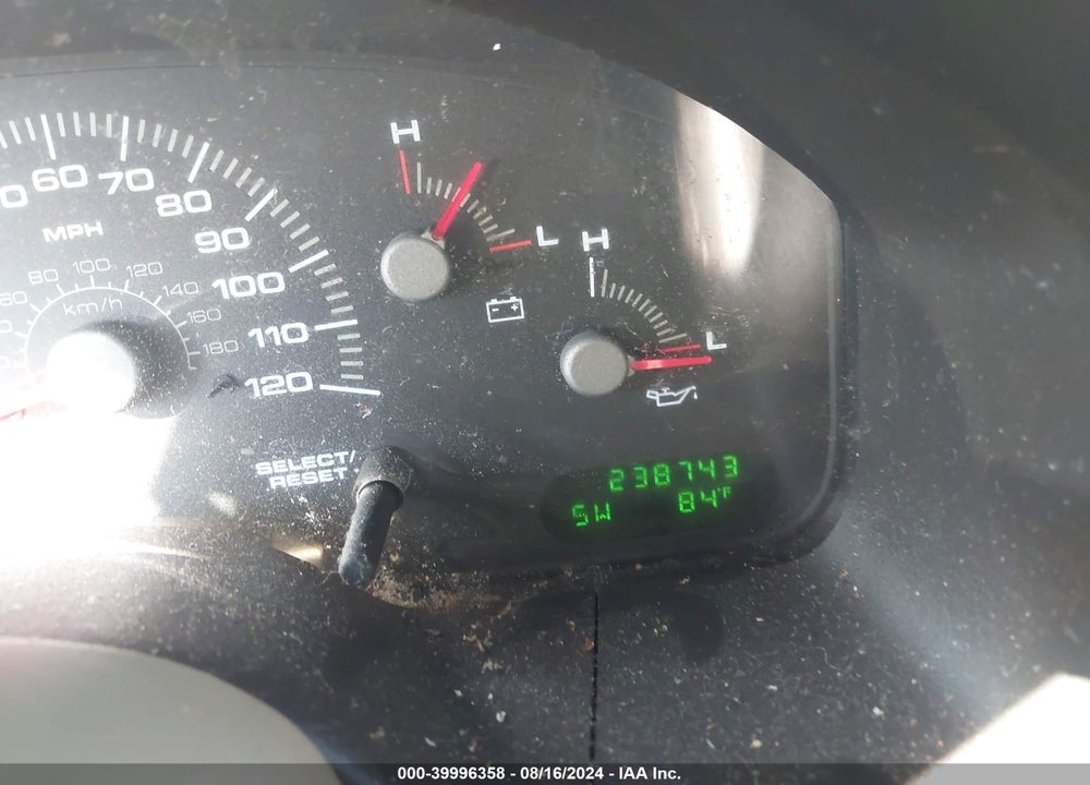 2003 FORD EXPEDITION XLT VIN: 1FMRU15WX3LC09498