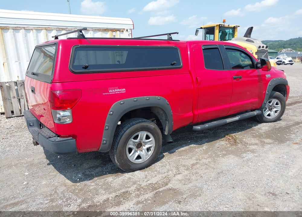 2011 TOYOTA TUNDRA GRADE 5.7L V8 VIN: 5TFUY5F15BX174857