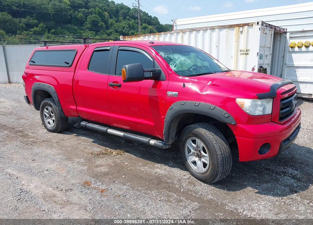 2011 TOYOTA TUNDRA GRADE 5.7L V8 VIN: 5TFUY5F15BX174857