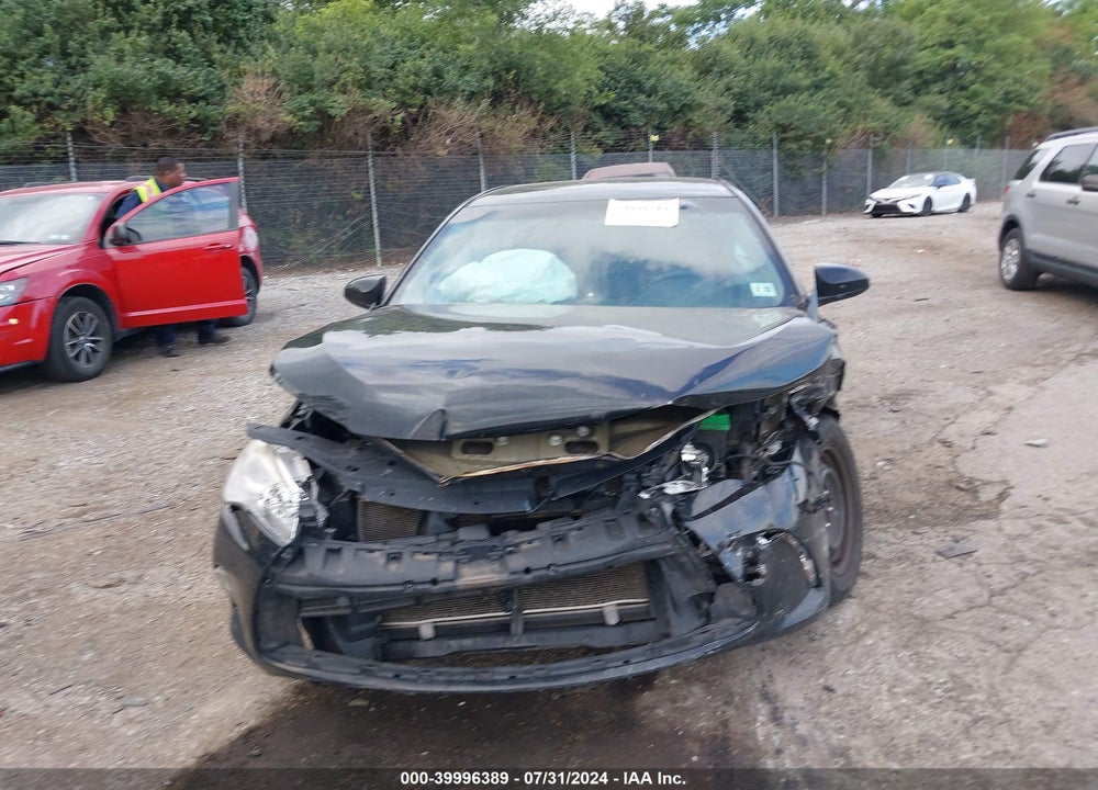 2017 TOYOTA CAMRY LE VIN: 4T1BF1FK8HU402998