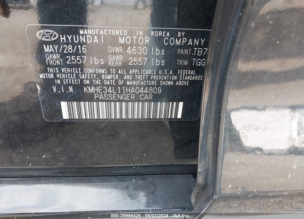 2017 HYUNDAI SONATA HYBRID LIMITED VIN: KMHE34L11HA044809