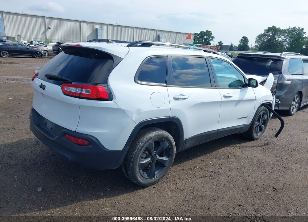 2018 JEEP CHEROKEE LATITUDE FWD VIN: 1C4PJLCBXJD595282