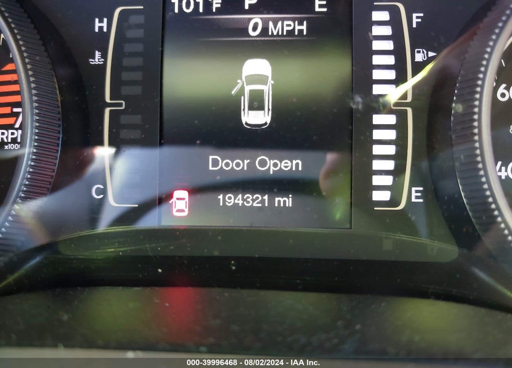2018 JEEP CHEROKEE LATITUDE FWD VIN: 1C4PJLCBXJD595282
